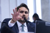 Ministro das Comunicações defende taxação de big techs para custear inclusão digital